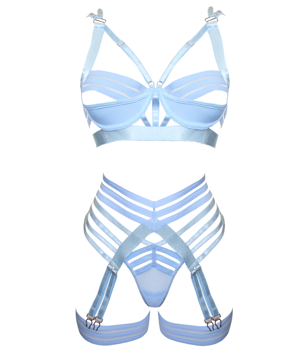 MUSE PL020BLU LARGE 4/5 Pieces, bra, gstring, garter belt, two leg straps